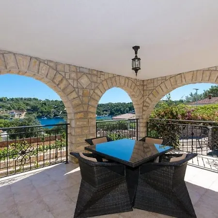 Apartment Lucija - With Pool Rogac